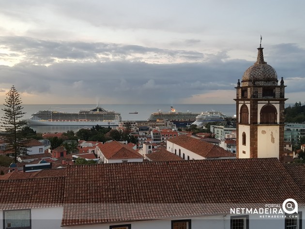 Cruzeiros em todo o Porto do Funchal