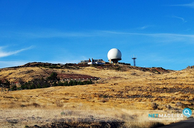 Vista para o radar no pico do arieiro