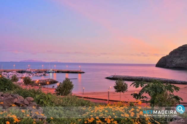 Praia de Machico ao entardecer