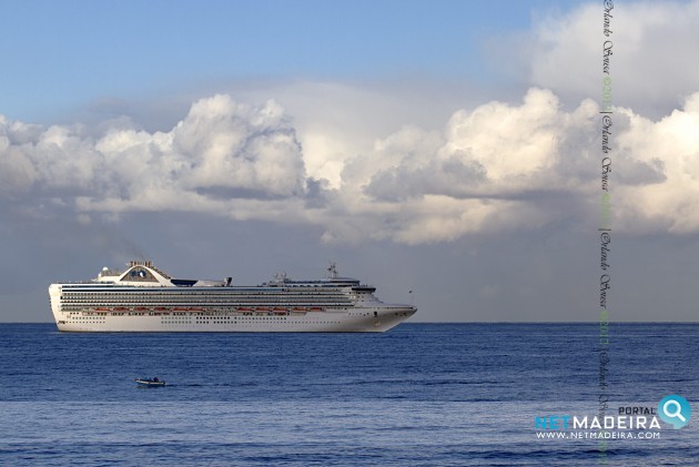 Cruzeiro na baia do Funchal