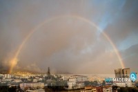 Arco-Iris sob o Funchal