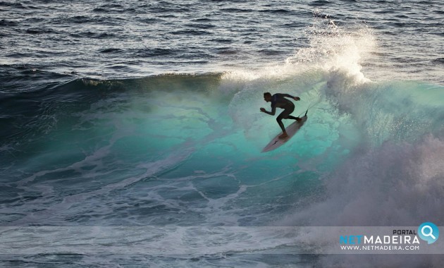 Surf no Jardim do Mar