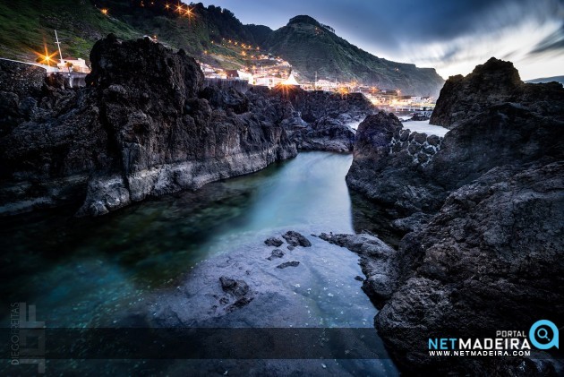 Piscinas do Porto Moniz ao anoitecer