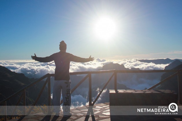 Acima das nuvens no Pico do Arieiro